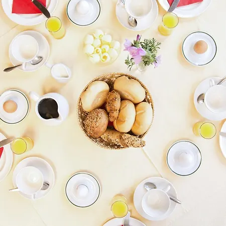 Frühstückspension Schmidinger 4*